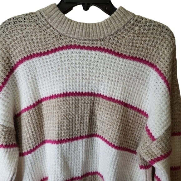 AMERICAN EAGLE XS WOMEN'S OVERSIZED SWEATER STRIPES - Picture 4 of 9